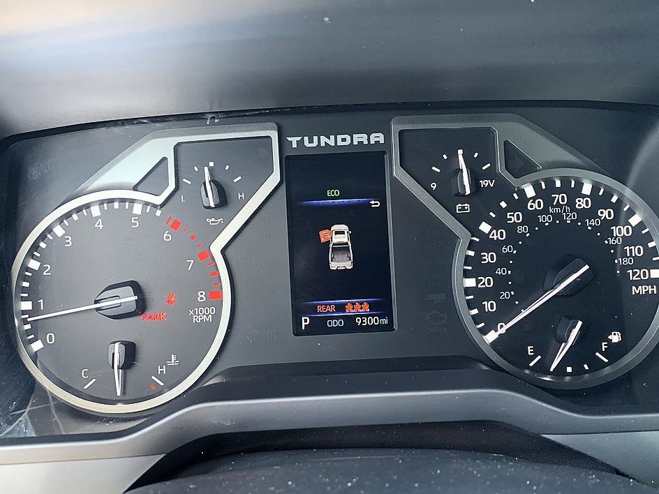 Used 2025 Ice Toyota SR5 image 13