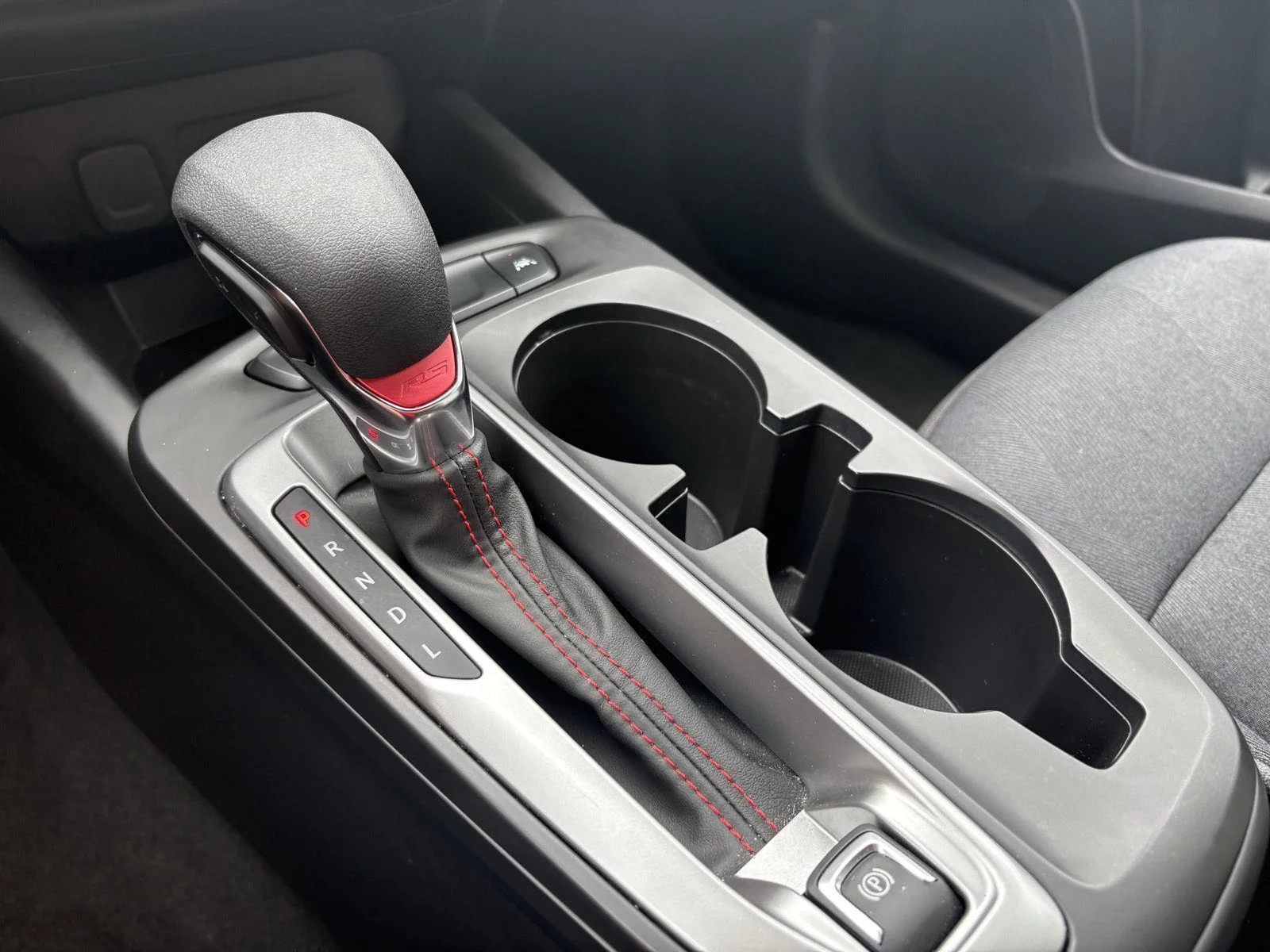 Used 2025 Sterling Gray Metallic Chevrolet 1RS image 26