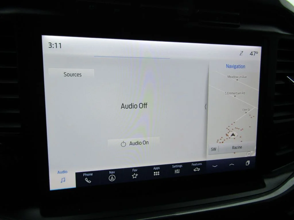 Used 2023 Oxford White Ford XLT image 30