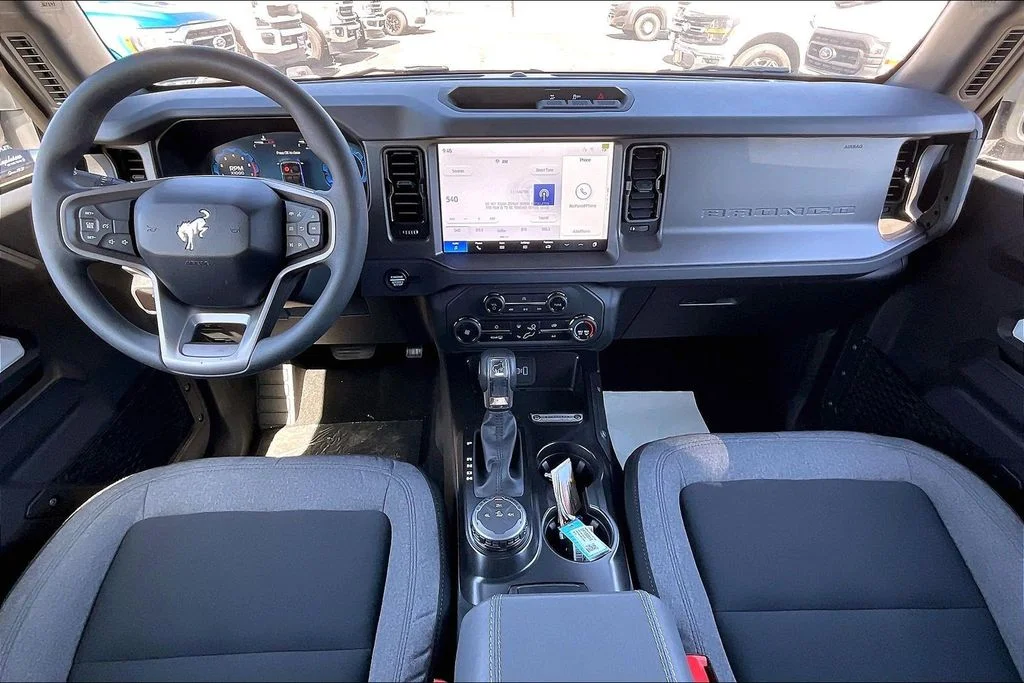 New 2025 Oxford White Ford Base image 14