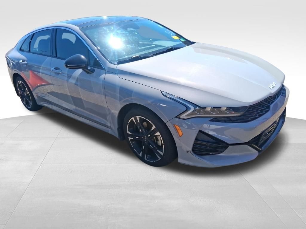 Used 2023 Gray Kia GT-Line image 5