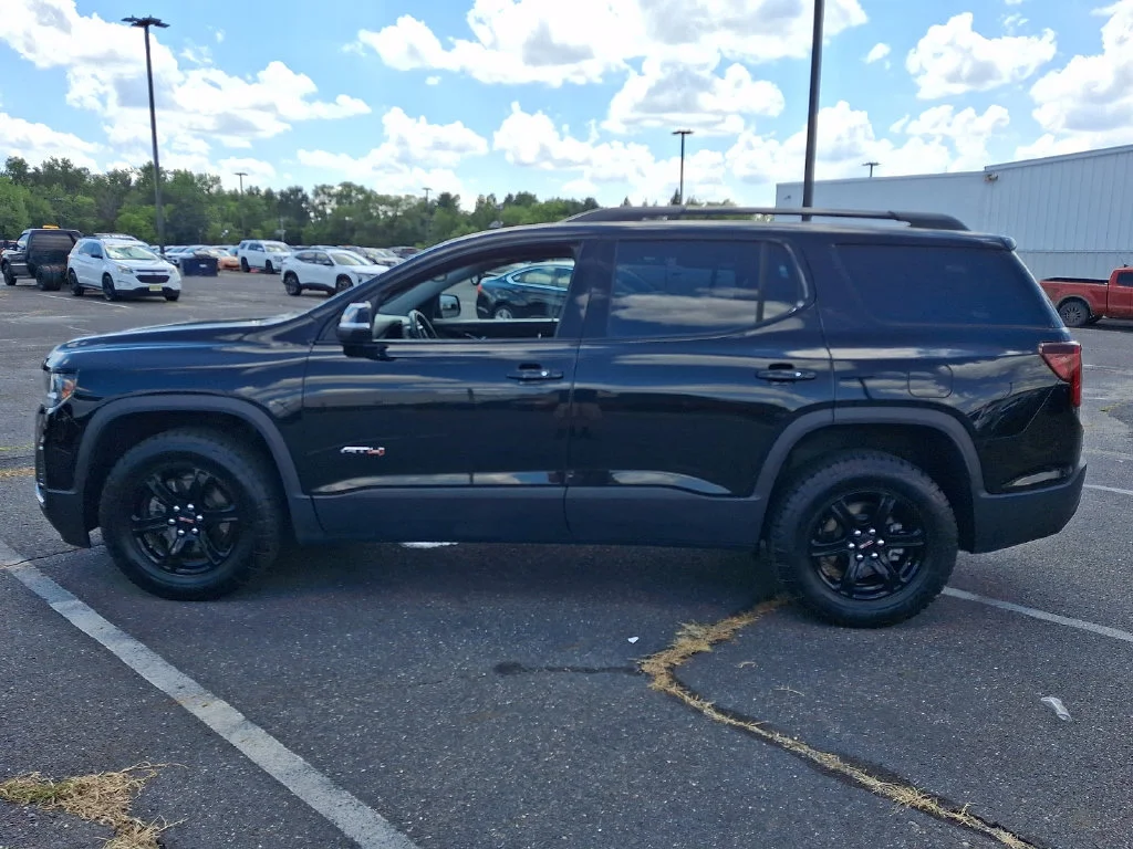 Used 2023 Ebony Twilight Metallic GMC AT4 image 7