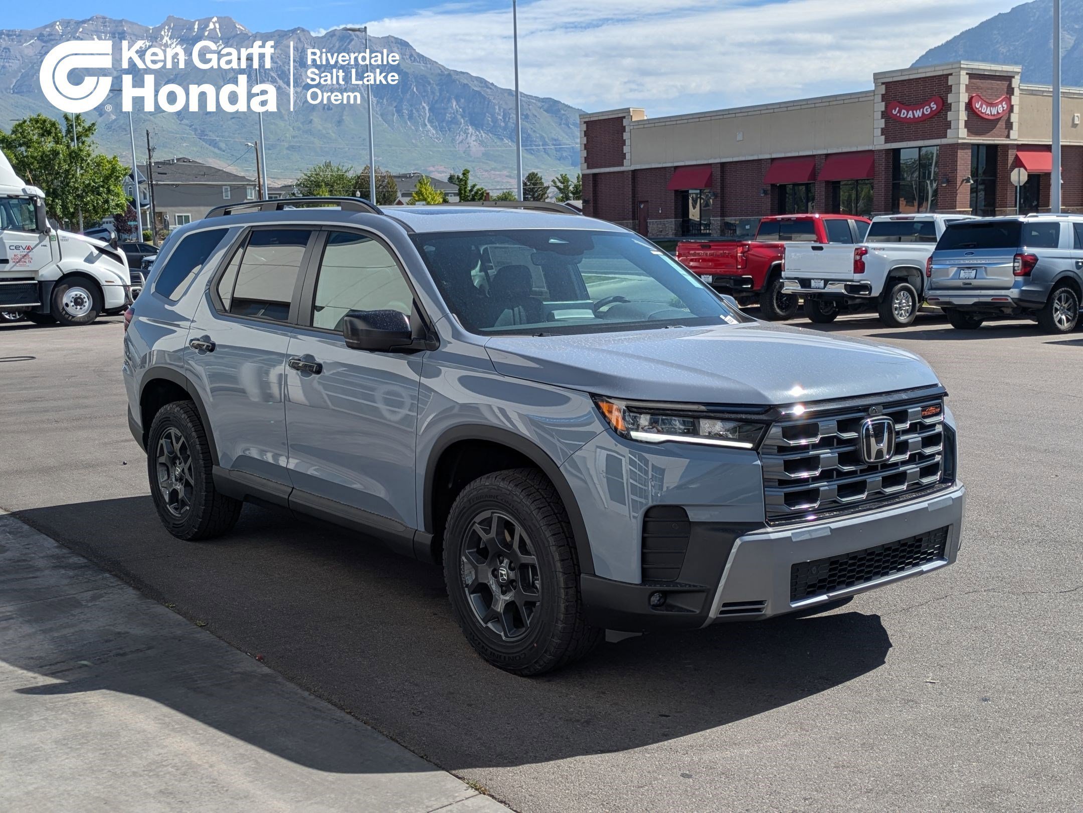 2026 Honda Pilot TrailSport AWD's photo