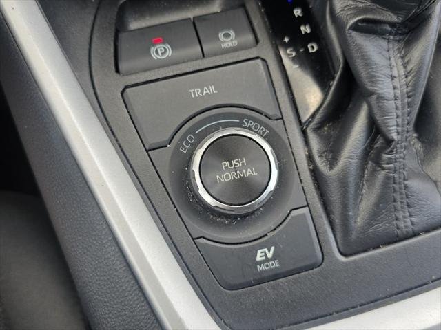 Certified Used 2023 MAGNETIC GRAY MET. Toyota  image 7