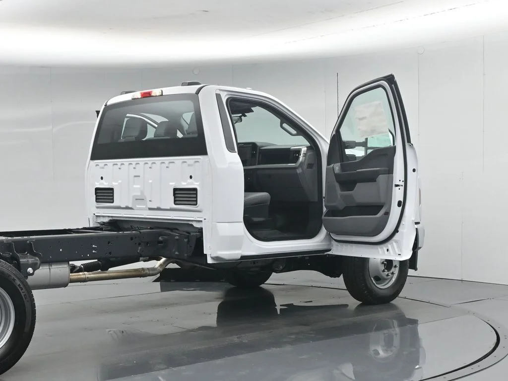 New 2026 White Ford XL image 5