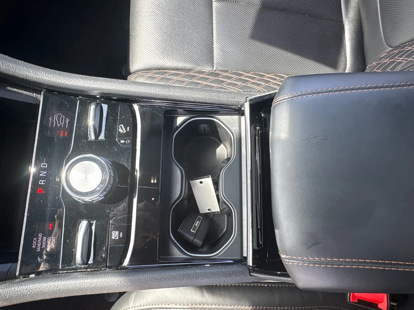 Used 2025 Baltic Gray Metallic Clearcoat Jeep Summit image 28