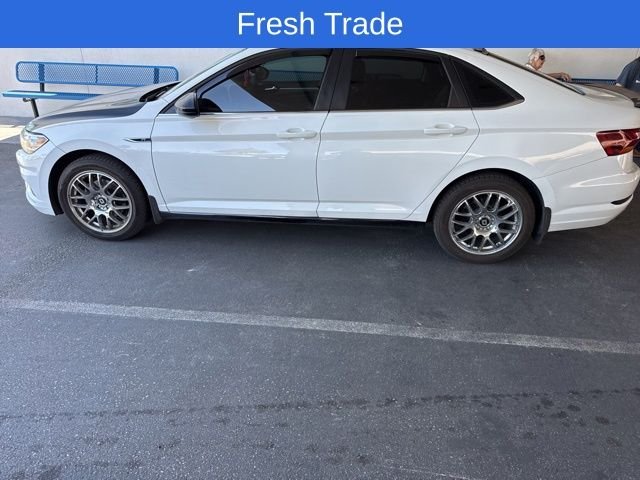 2019 Volkswagen Jetta R-Line