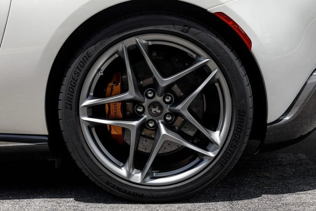 Used 2024 Bianco Italia Ferrari Spider image 42