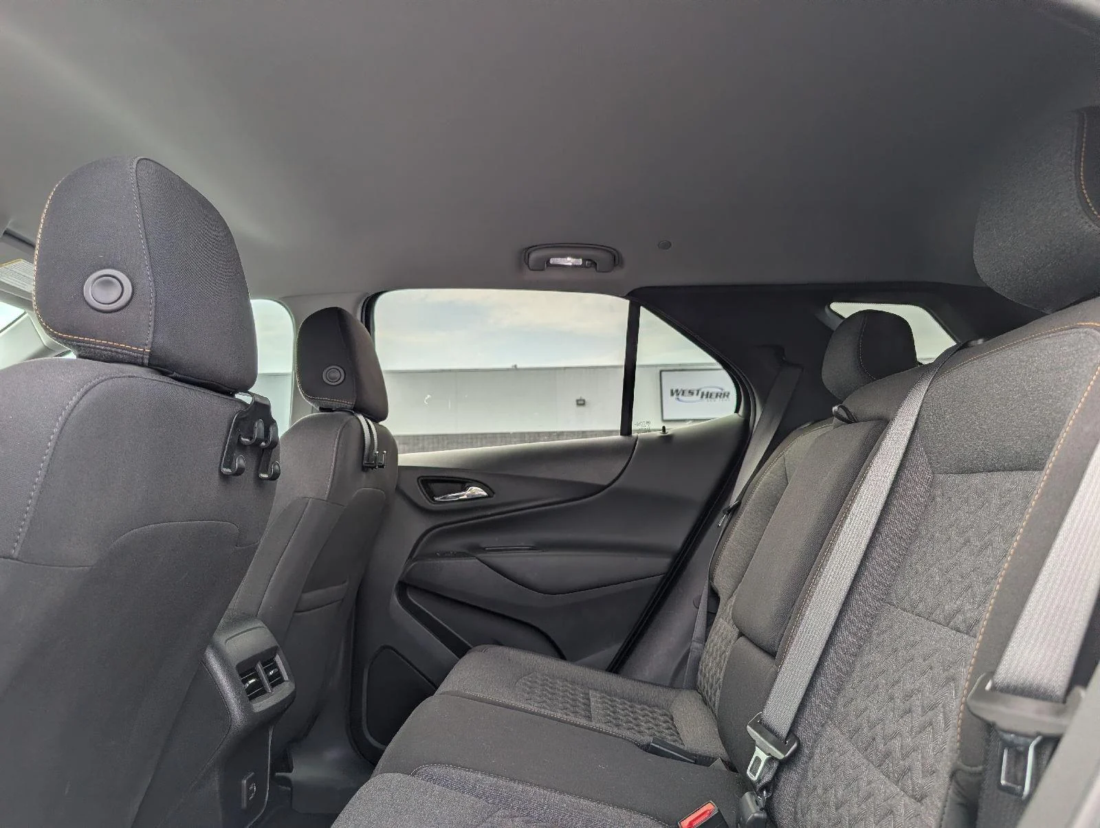 Used 2024 Summit White Chevrolet LT image 13