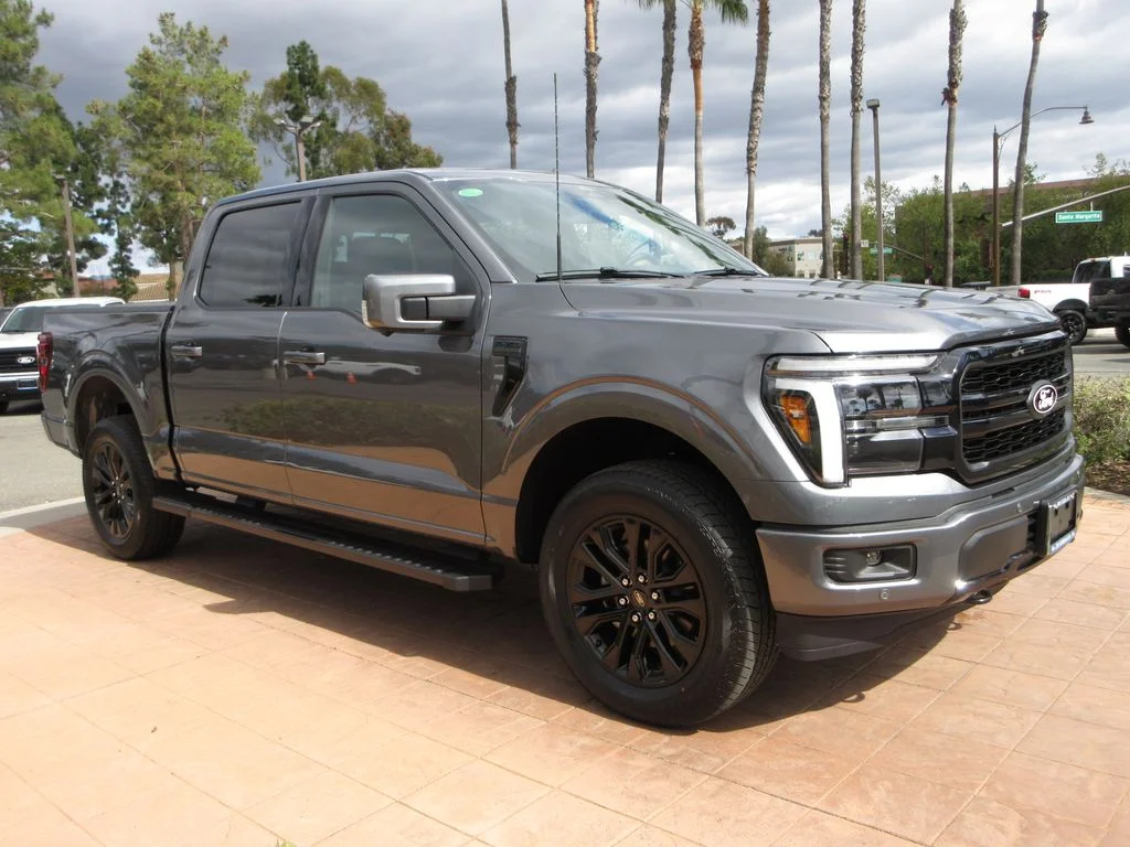 New 2026 Carbonized Gray Metallic Ford Lariat image 6