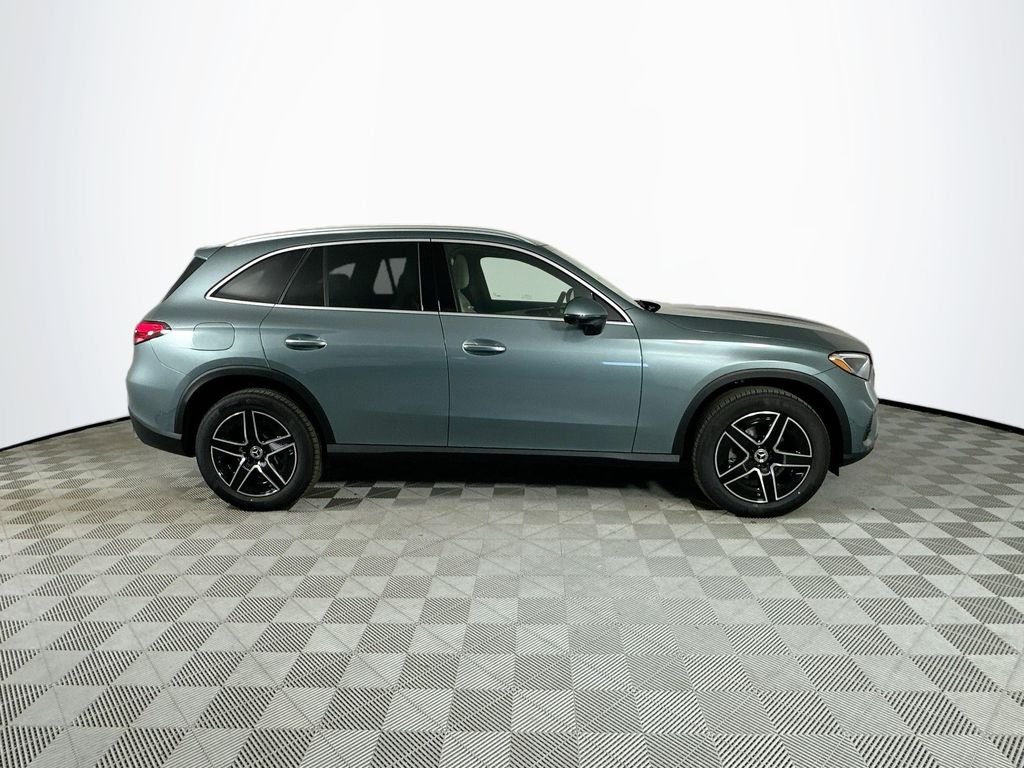 New 2026 Verde Silver Metallic Mercedes-Benz GLC 300 image 8