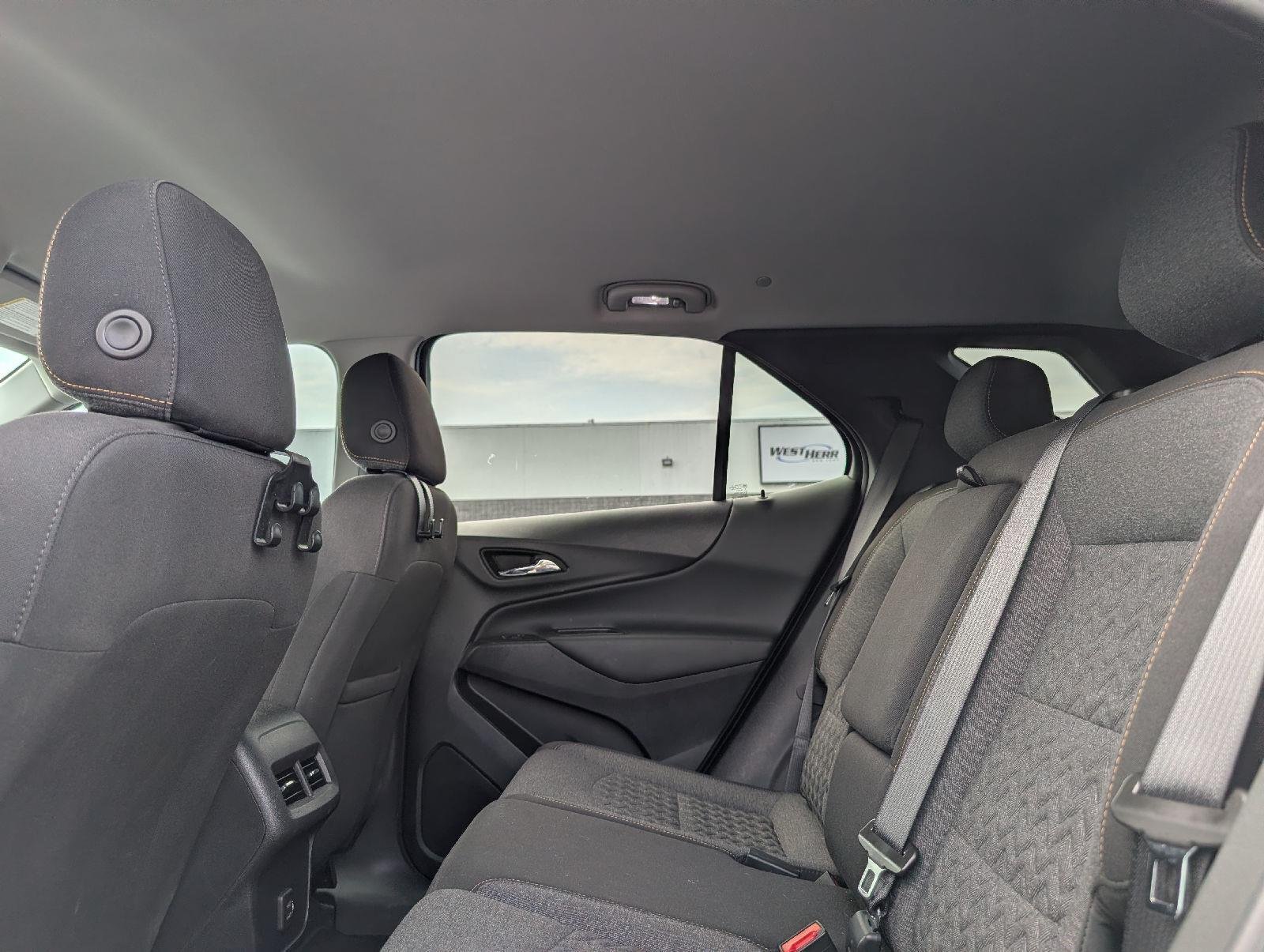 Used 2024 Summit White Chevrolet LT image 13