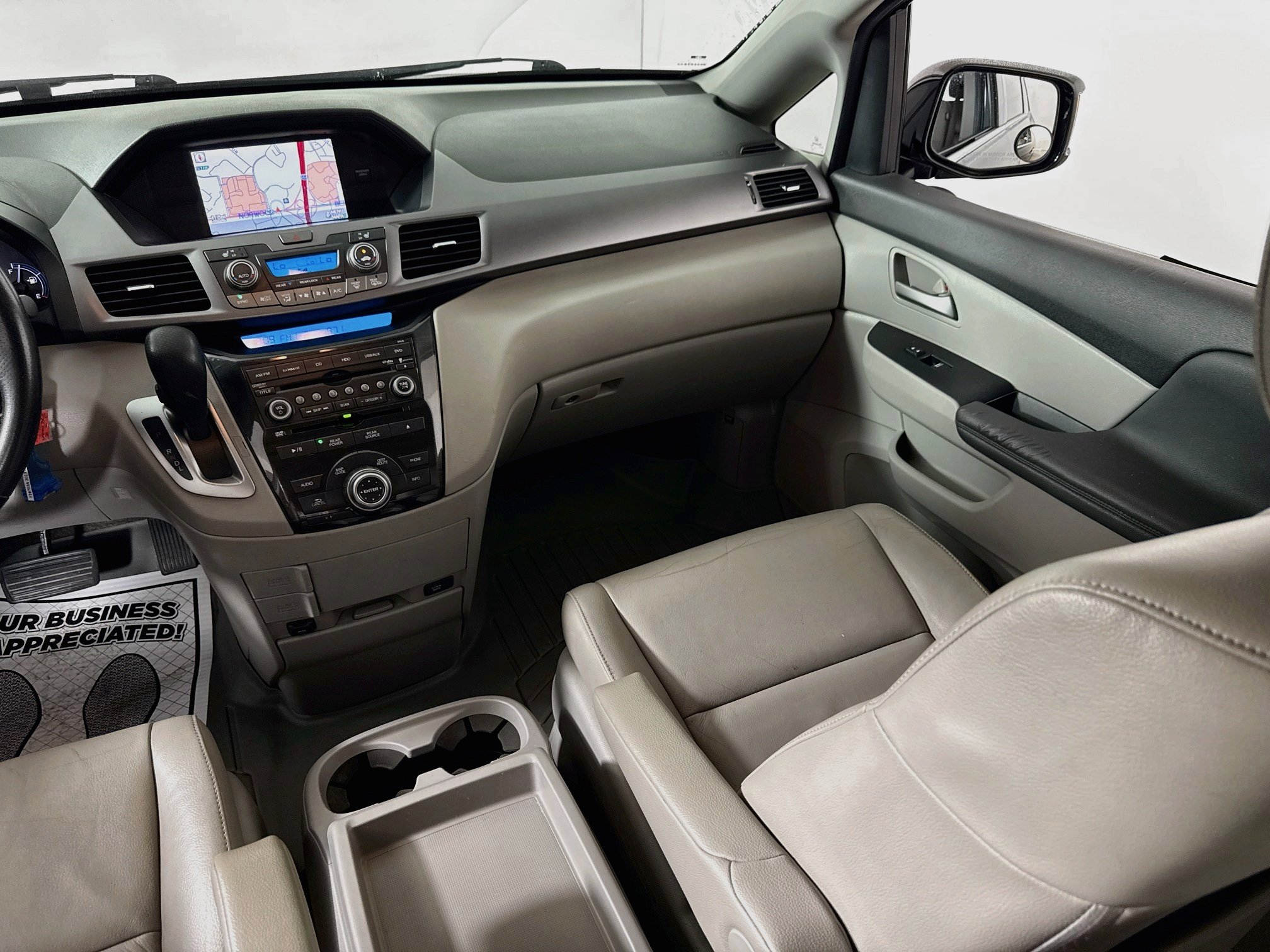 Used 2013 Crystal Black Pearl Honda Touring image 24