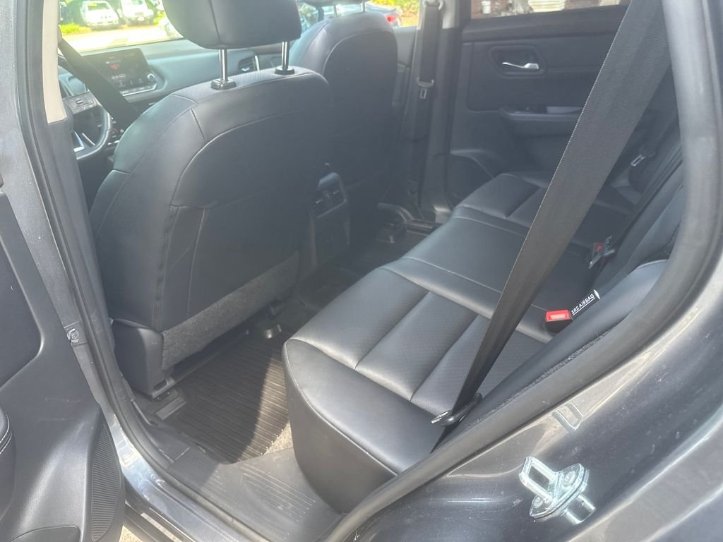 Used 2023 Gray Nissan SV image 16