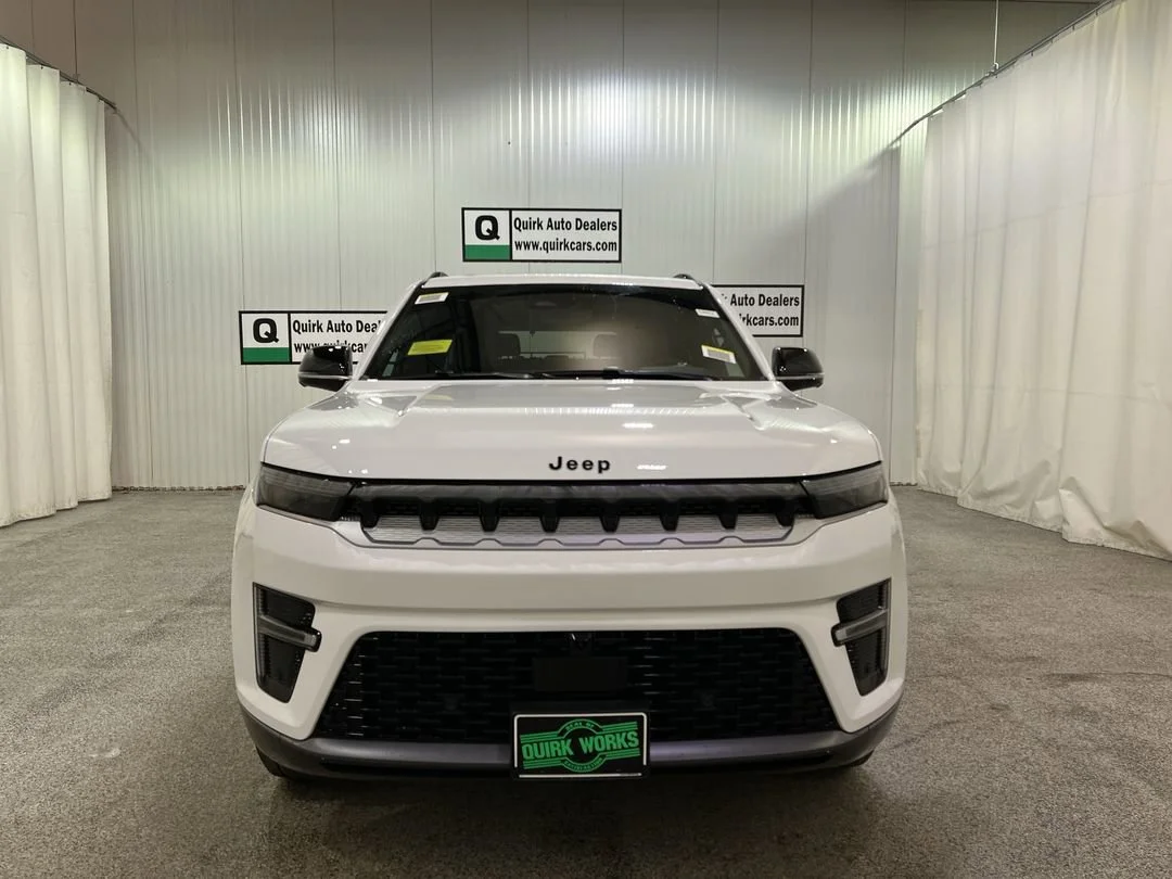 New 2026 Bright White Clear-Coat Exterior Paint Jeep BASE image 2