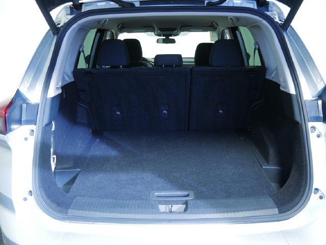 Used 2024 Silver Nissan SV image 10