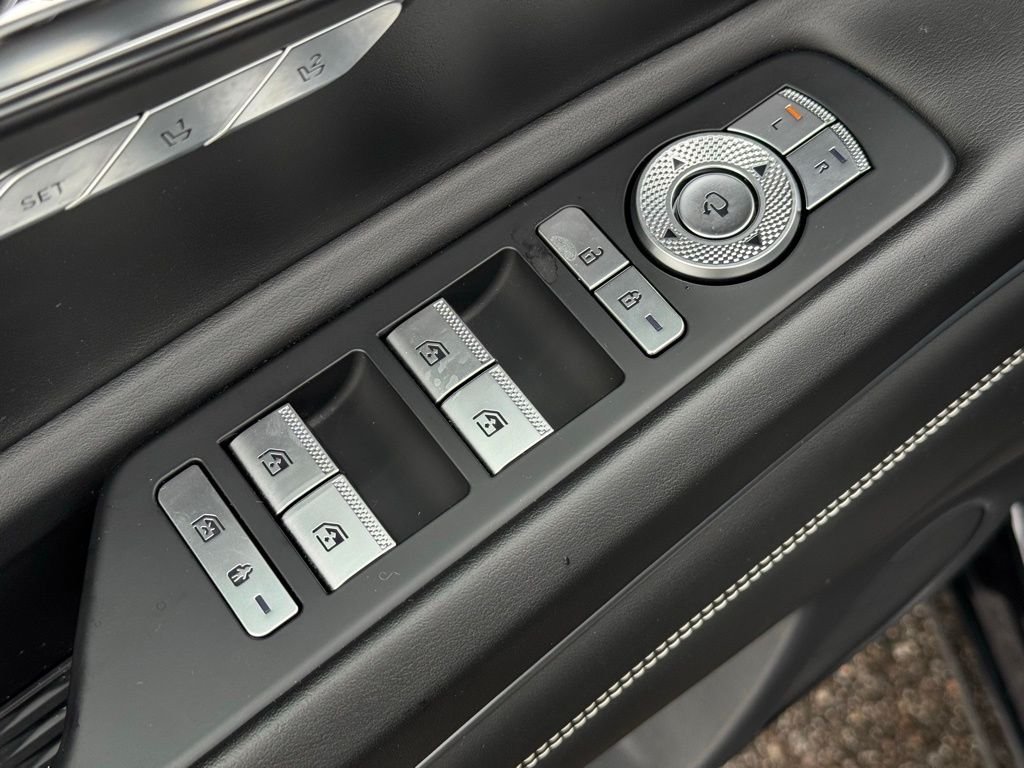 2021 GENESIS GV80 - Photo 29