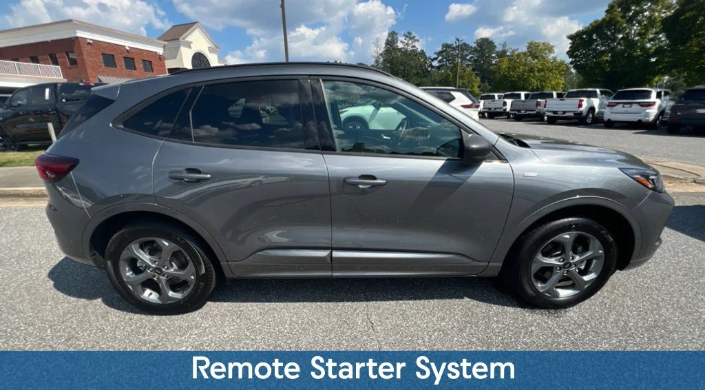 2024 Ford Escape ST-Line - Photo 8
