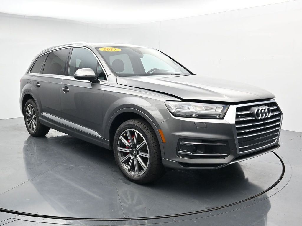 Used 2017  Audi 3.0T Premium Plus image 2