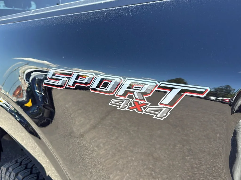Used 2021 Agate Black Metallic Ford XLT image 33