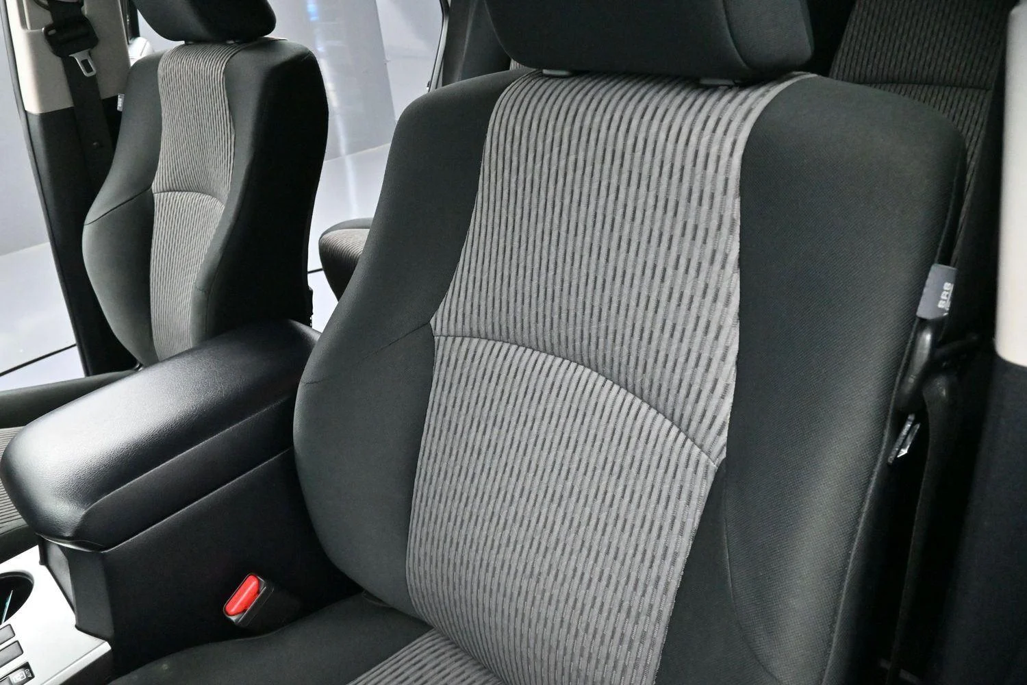 Used 2021 Magnetic Gray Metallic Toyota SR5 image 15