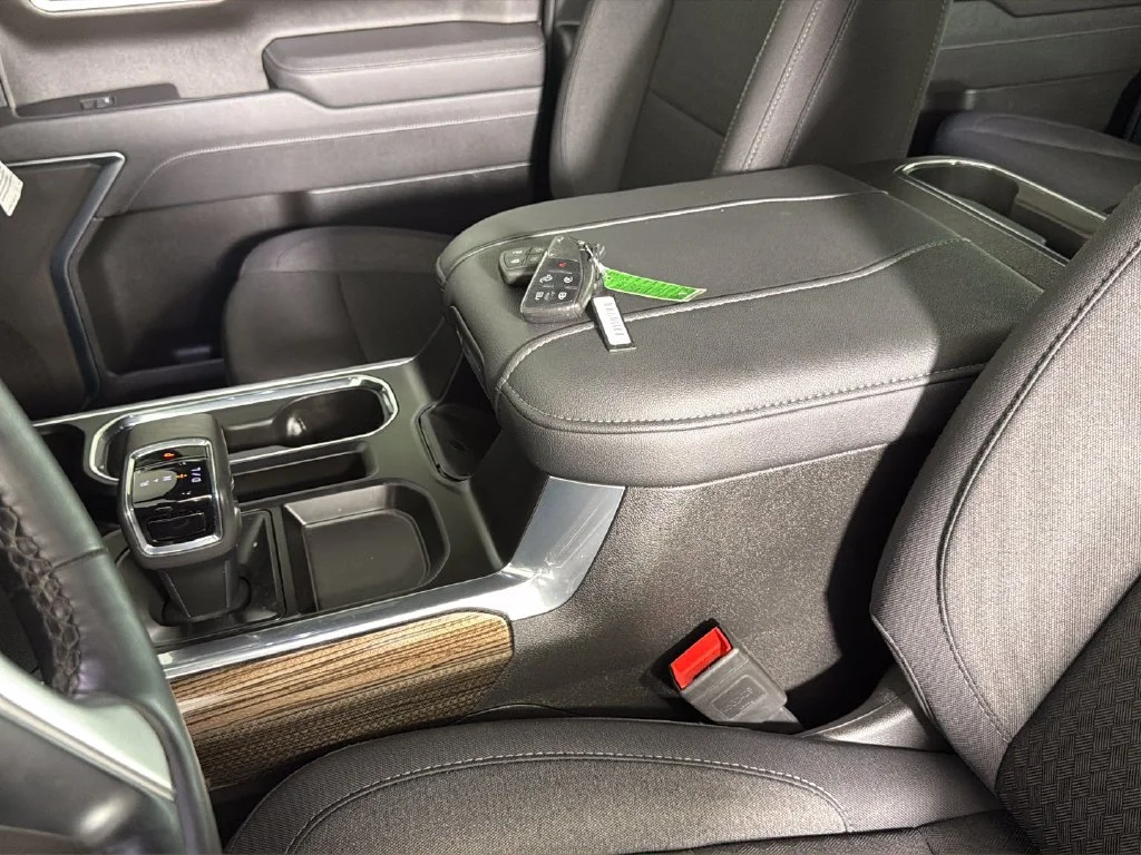 Used 2025 Sterling Gray Metallic Chevrolet RST image 25