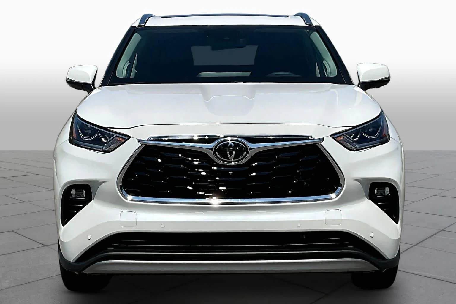 New 2026 Wind Chill Pearl Toyota Platinum image 3