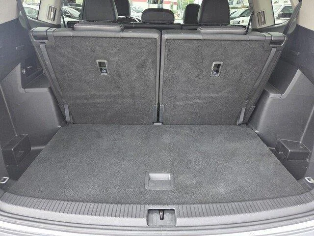 Used 2026 Silver Mist Metallic Volkswagen 2.0T SE w/Technology image 25