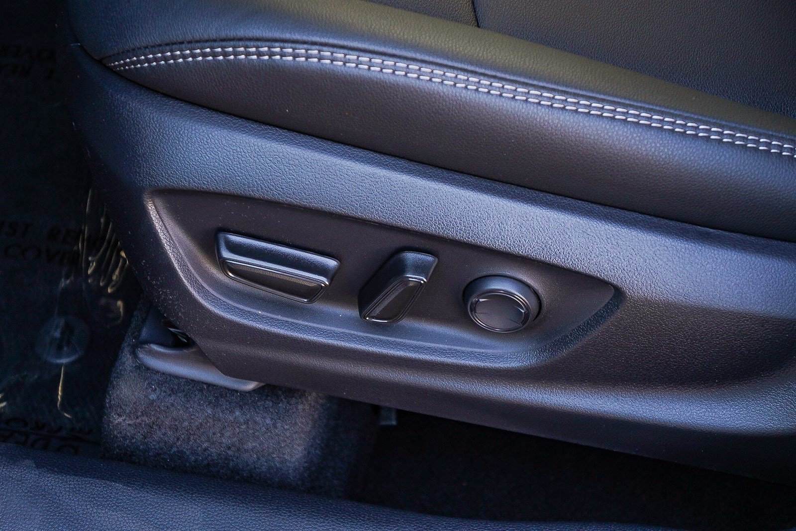 New 2026 Wind Chill Pearl Toyota XLE image 25