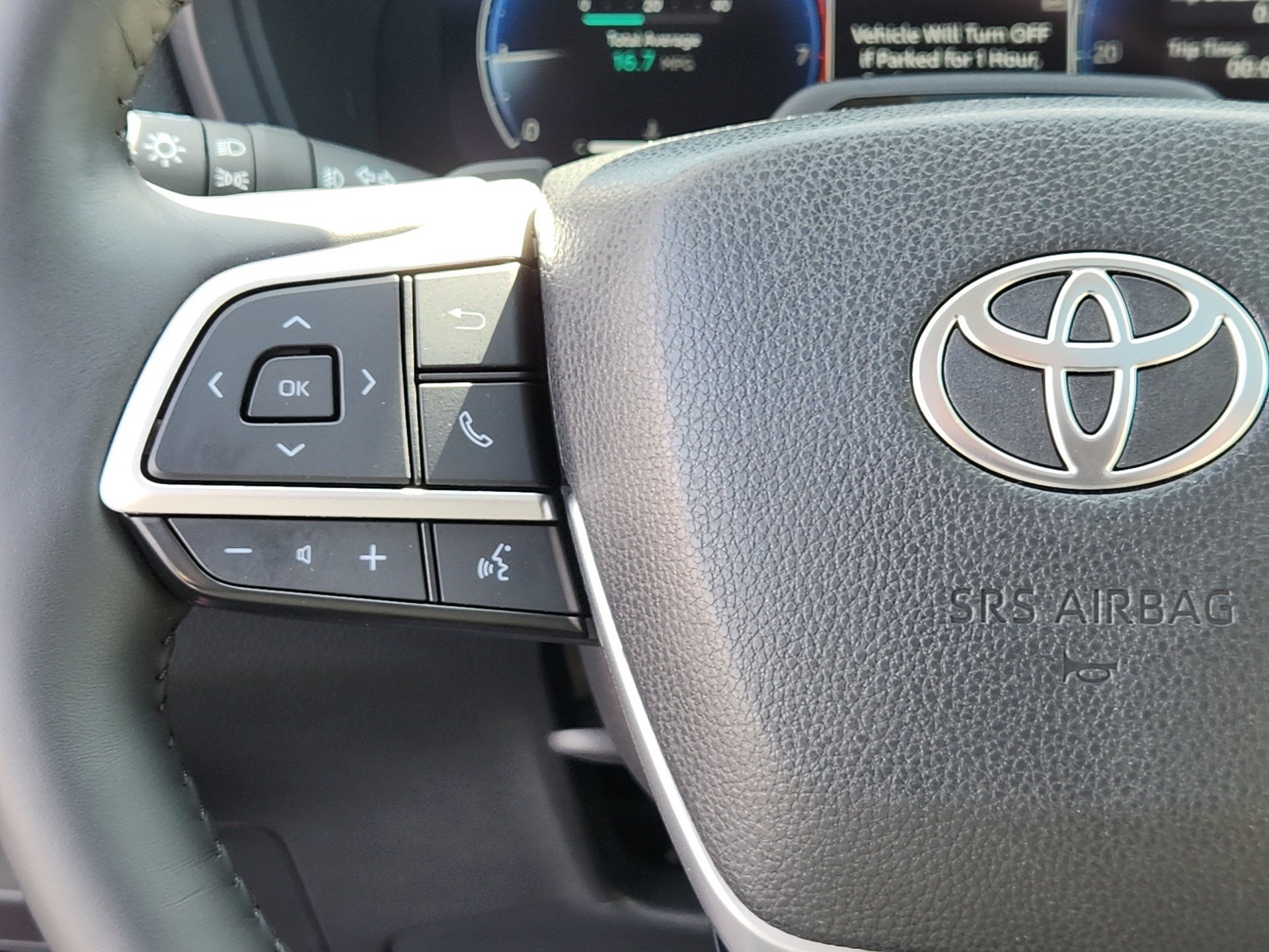 Used 2025 Red Toyota Platinum image 20