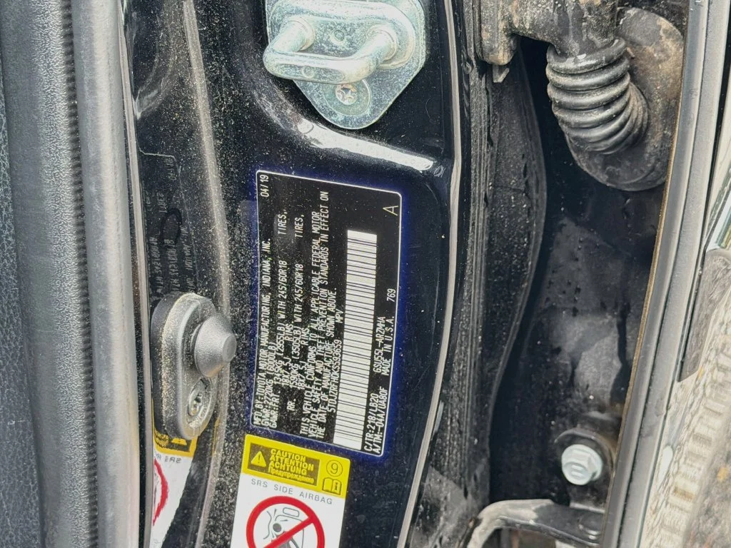 Used 2019 Black Toyota XLE image 33