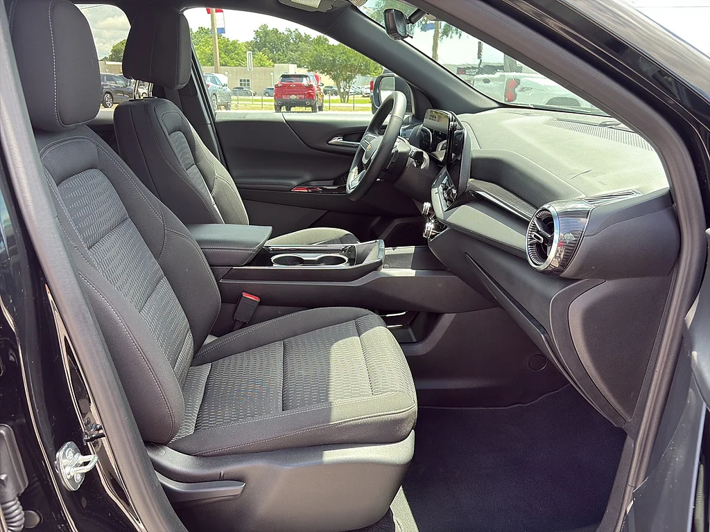 Used 2025 Mosaic Black Metallic Chevrolet  image 15