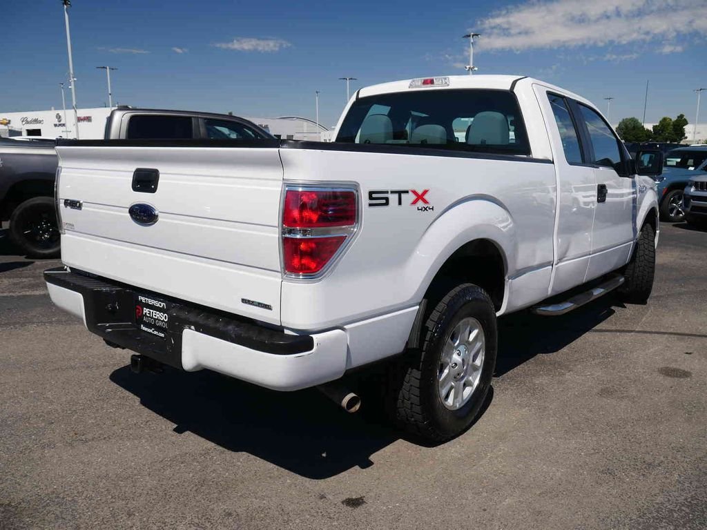 Used 2012  Ford XL image 18