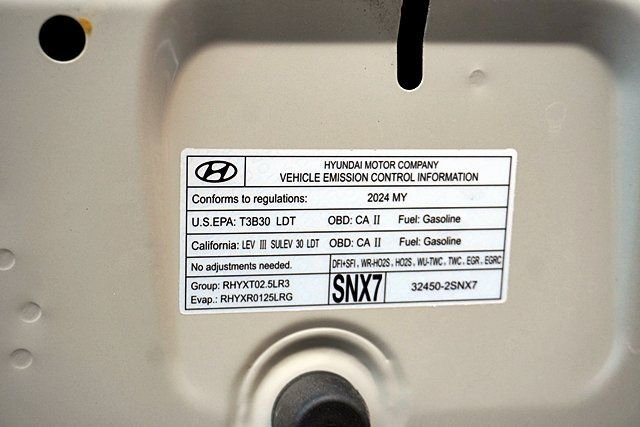 Used 2024 Silver Hyundai SEL image 34