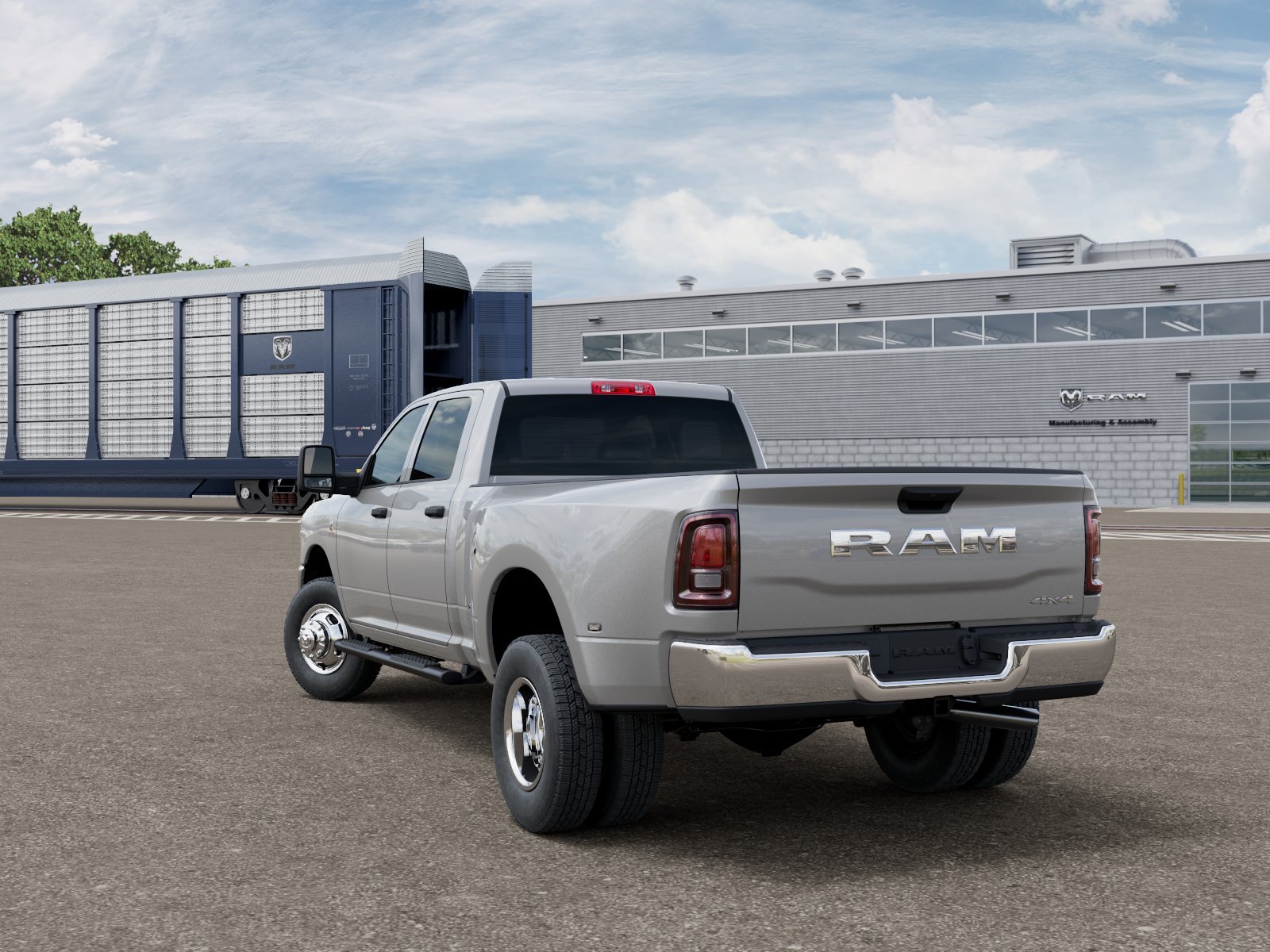 New 2027 Silver-Zynith Exterior Paint RAM TRADESMAN image 3