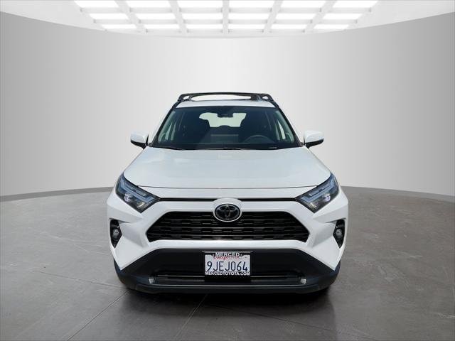 Certified Used 2023 PLATINUM WHITE PEARL MC. Toyota  image 8