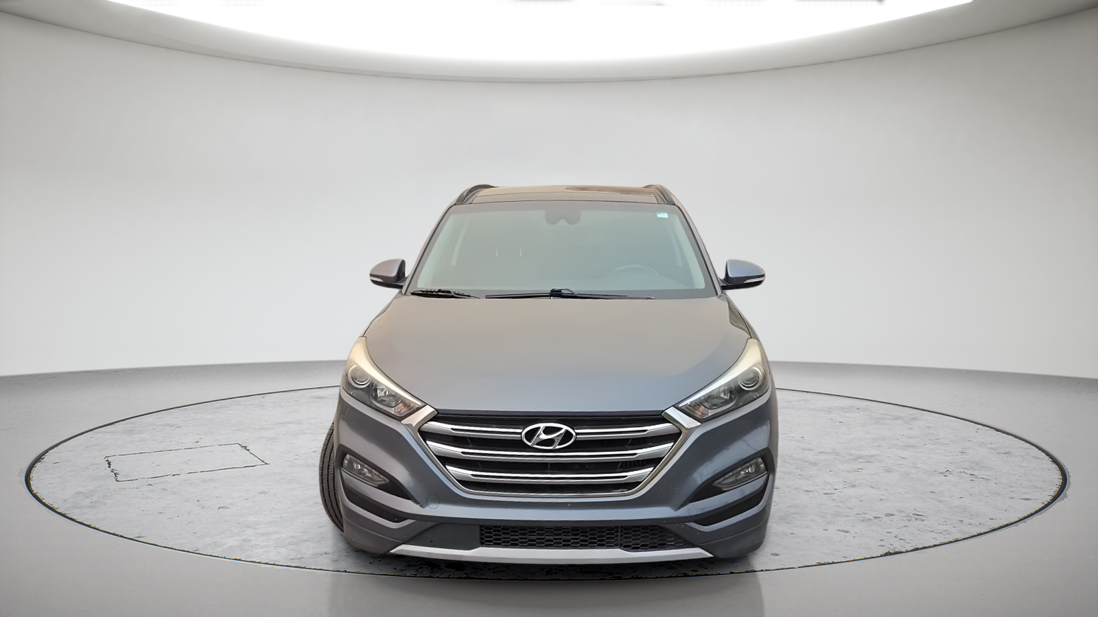 Used 2017 Coliseum Grey Hyundai Limited image 2