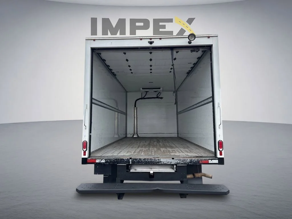 Used 2024 Summit White Chevrolet 1WT image 10