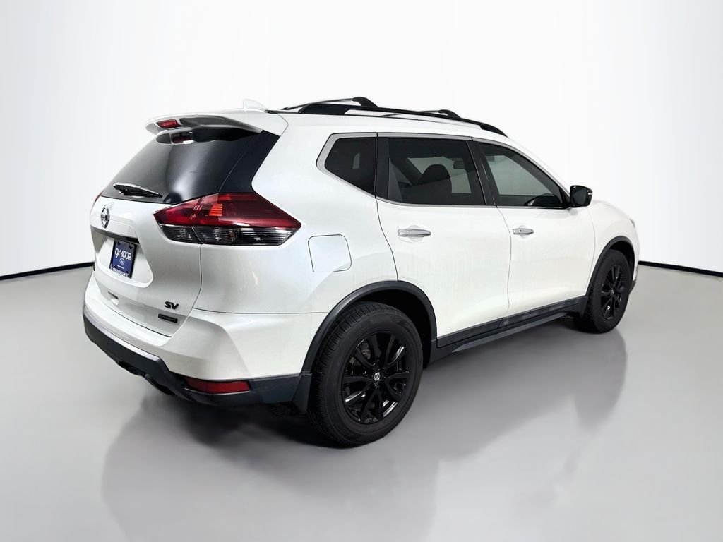 Used 2018 Pearl White Nissan SV image 11