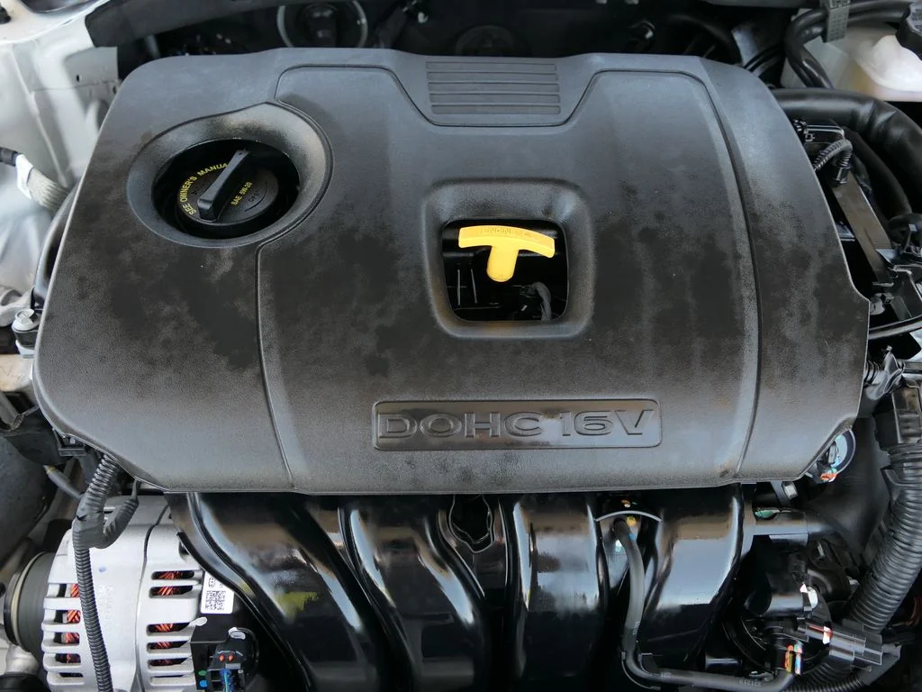 Used 2023 Snow White Pearl Kia GT-Line image 27