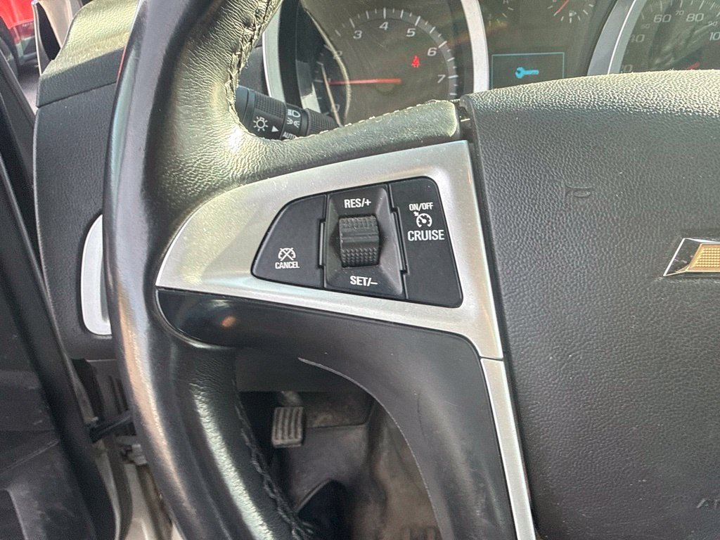 Used 2015 Silver Ice Metallic Chevrolet LT image 28