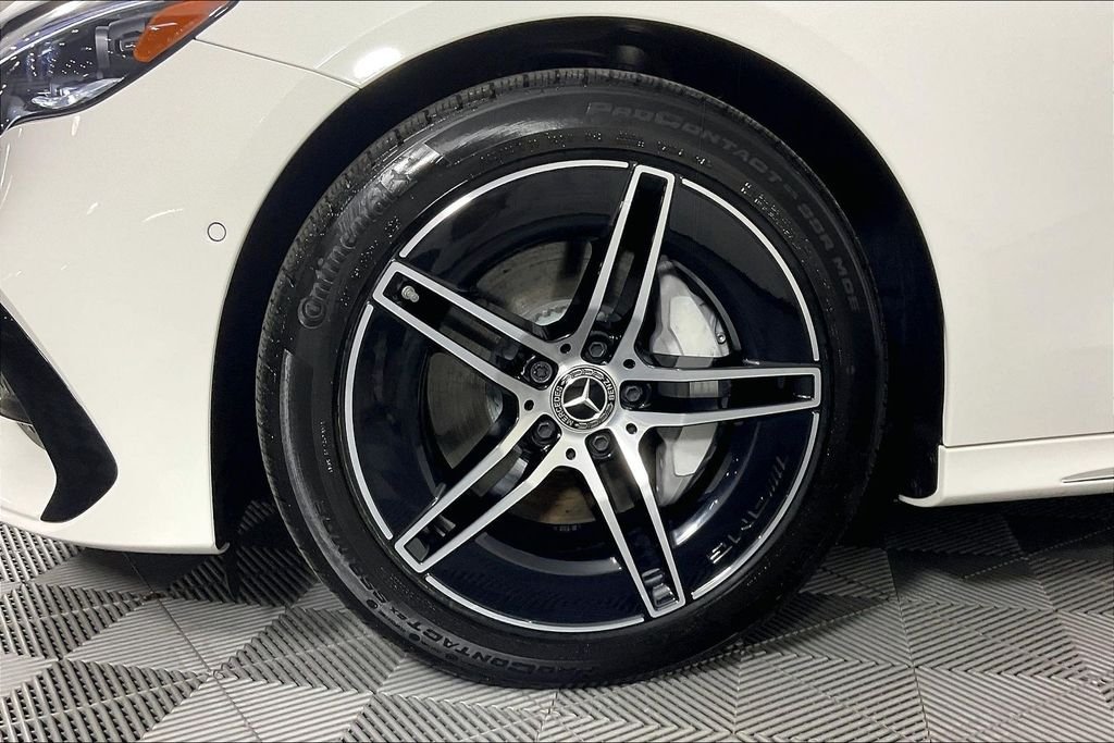 2026 Mercedes-Benz E-Class E350 - Photo 8