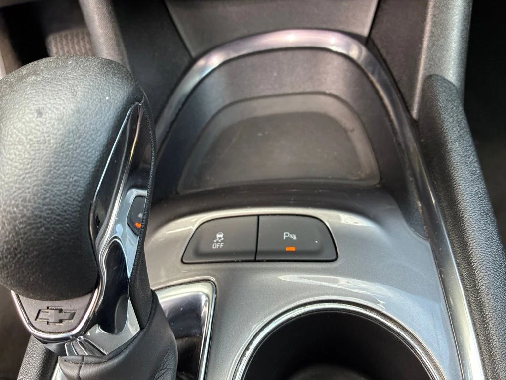 Used 2024 Gray Chevrolet LT image 19