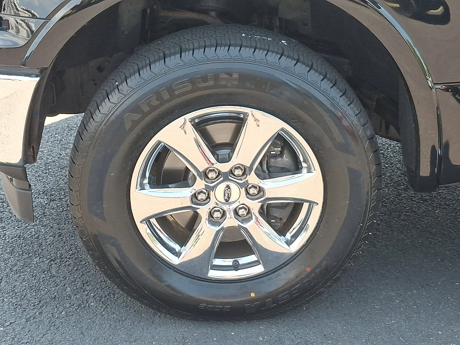 Used 2018 Shadow Black   G1 Ford LARIAT image 28