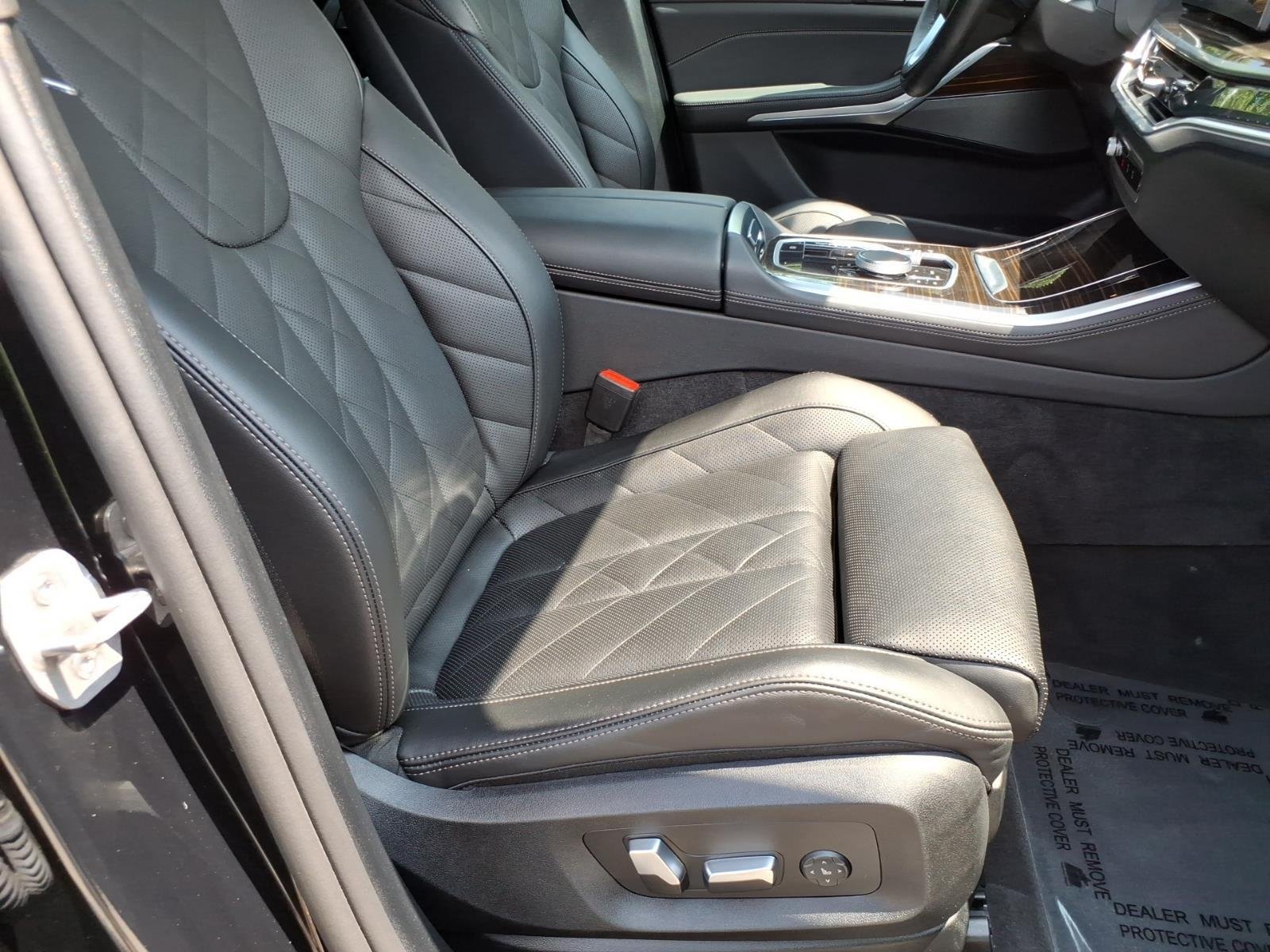 Used 2026  BMW sDrive40i image 24
