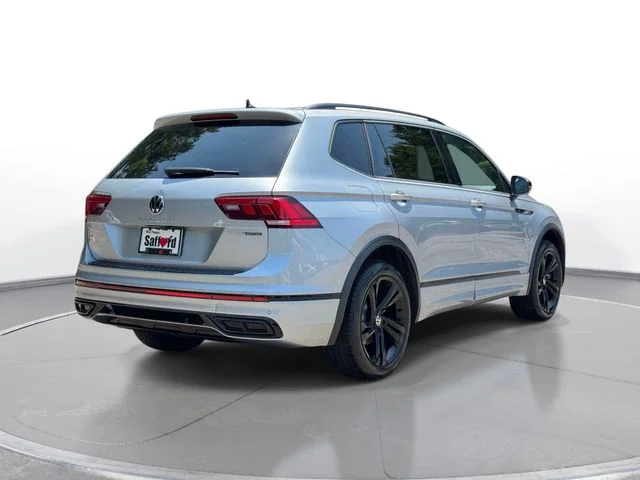 Used 2024 Gray Volkswagen 2.0T SE R-Line Black image 9