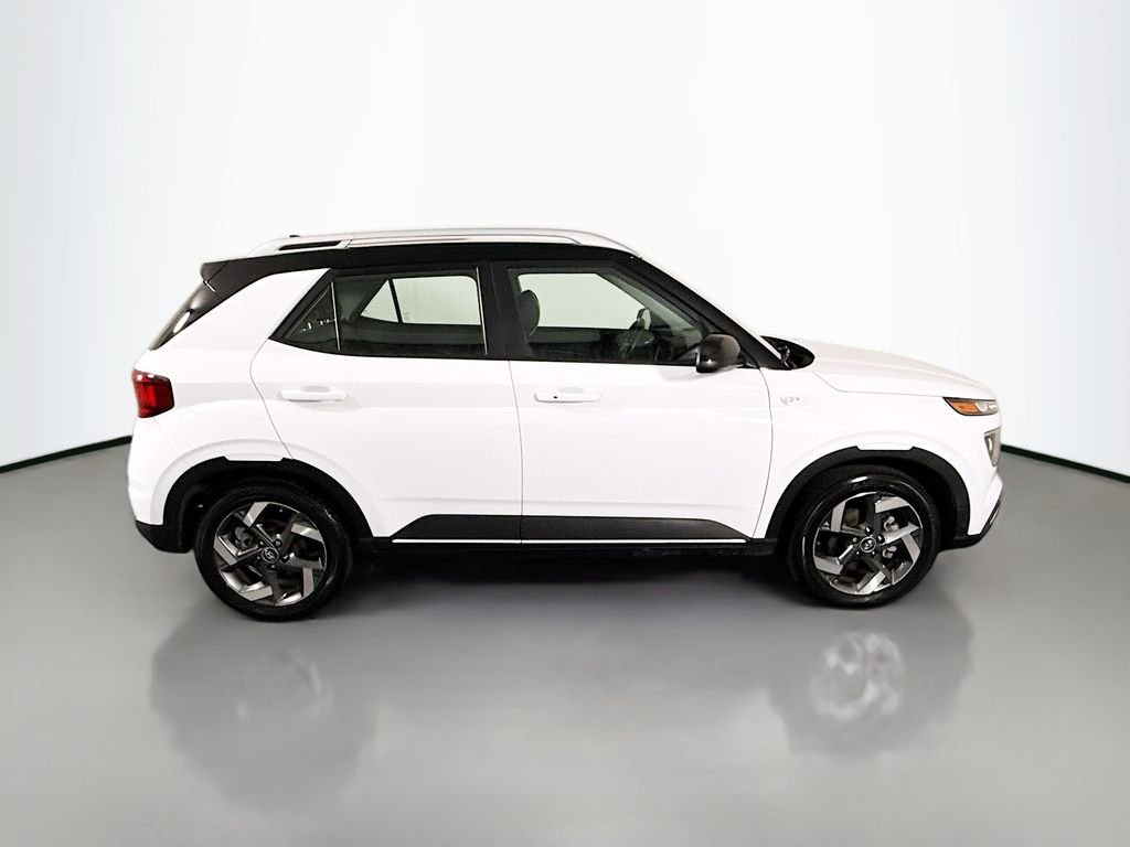 Used 2022 White Hyundai Limited image 8