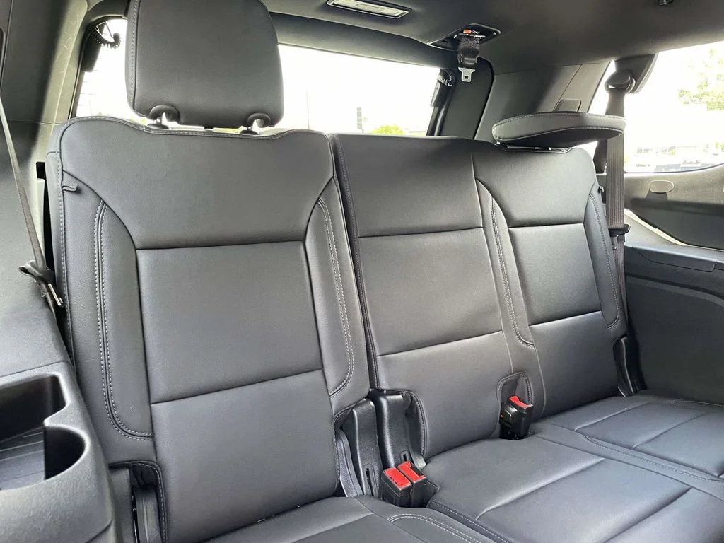 Used 2025 Gray Chevrolet Z71 image 19