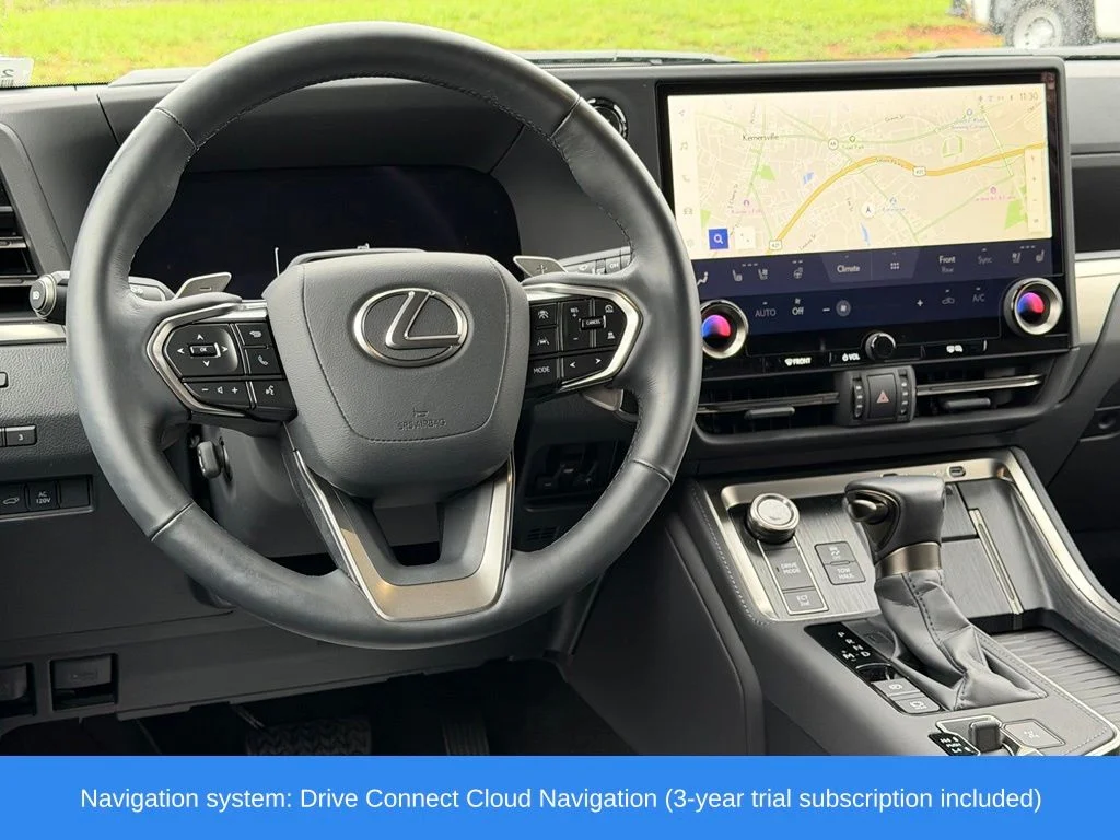 Used 2025  Lexus 550 Luxury image 6