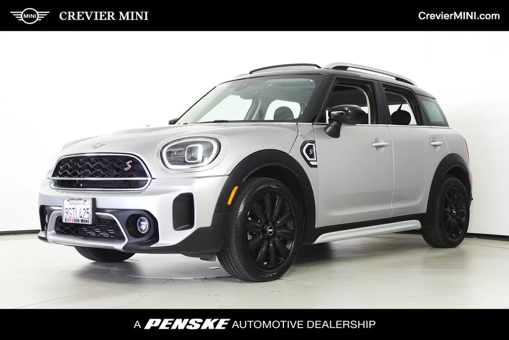 2024 MINI Countryman Cooper S's photo